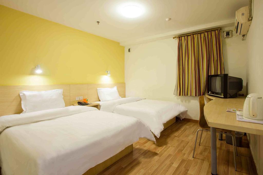 7Days Inn Changsha Wuyi Avenue Yunajialing Metro Station Zimmer foto